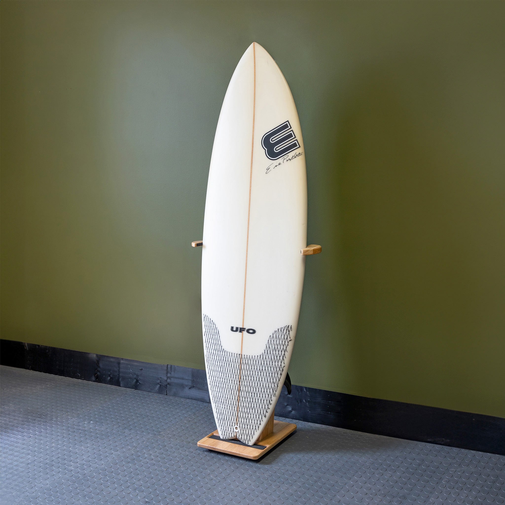 surfboard stand display
